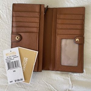 Michael Kors Jet Set Large Slim Wallet